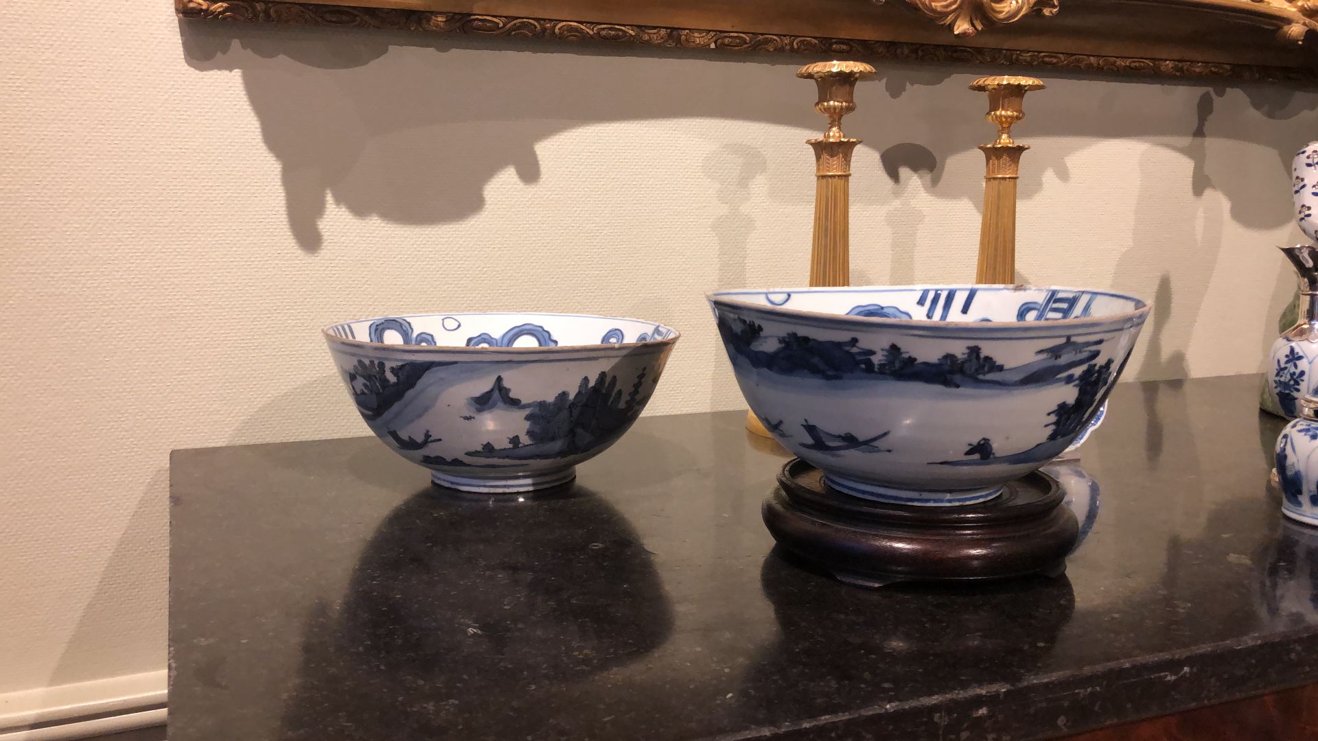 In- en verkoop van chinees porselein