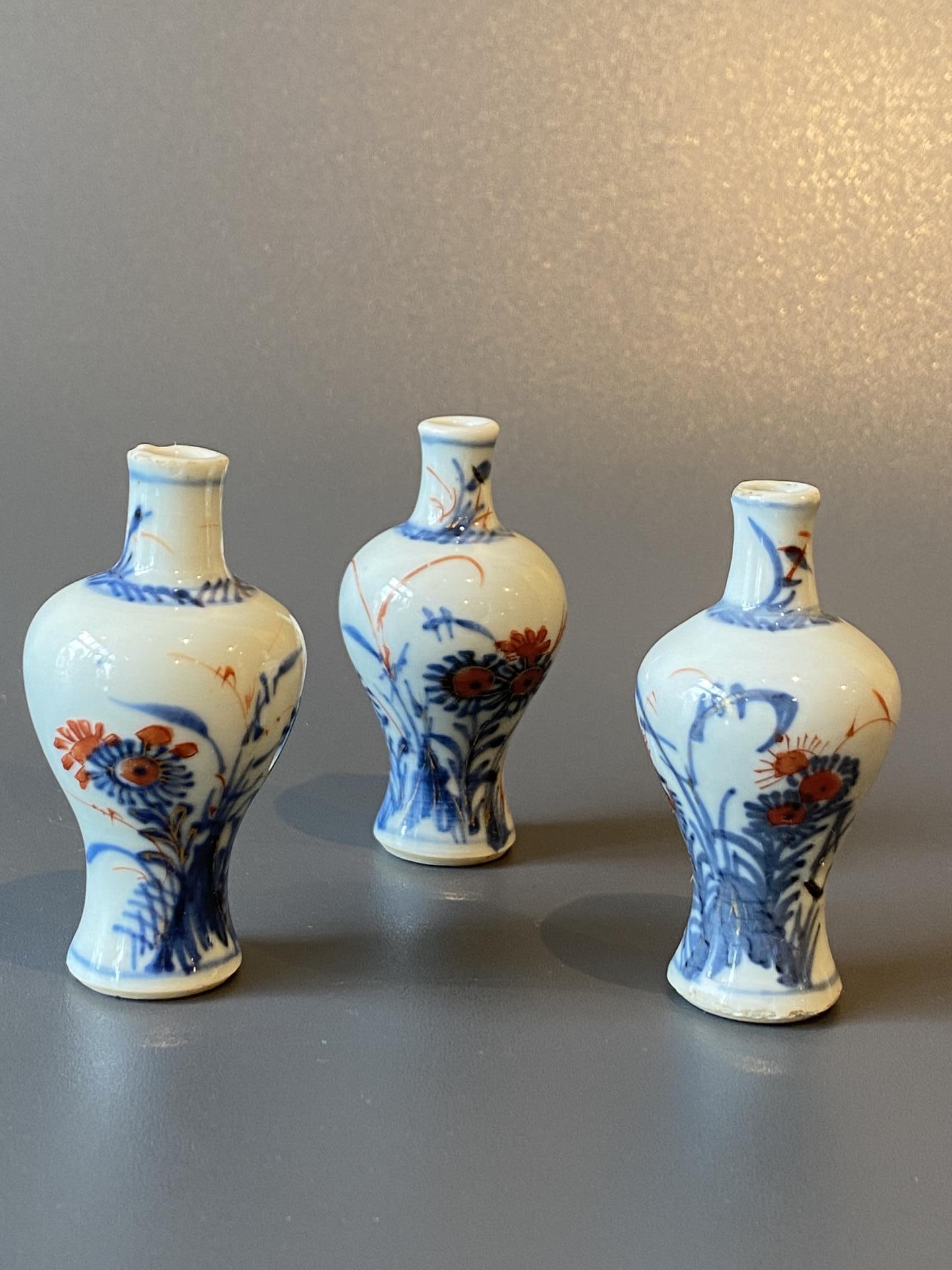 Chinese poppenhuis vaasjes (3x).
