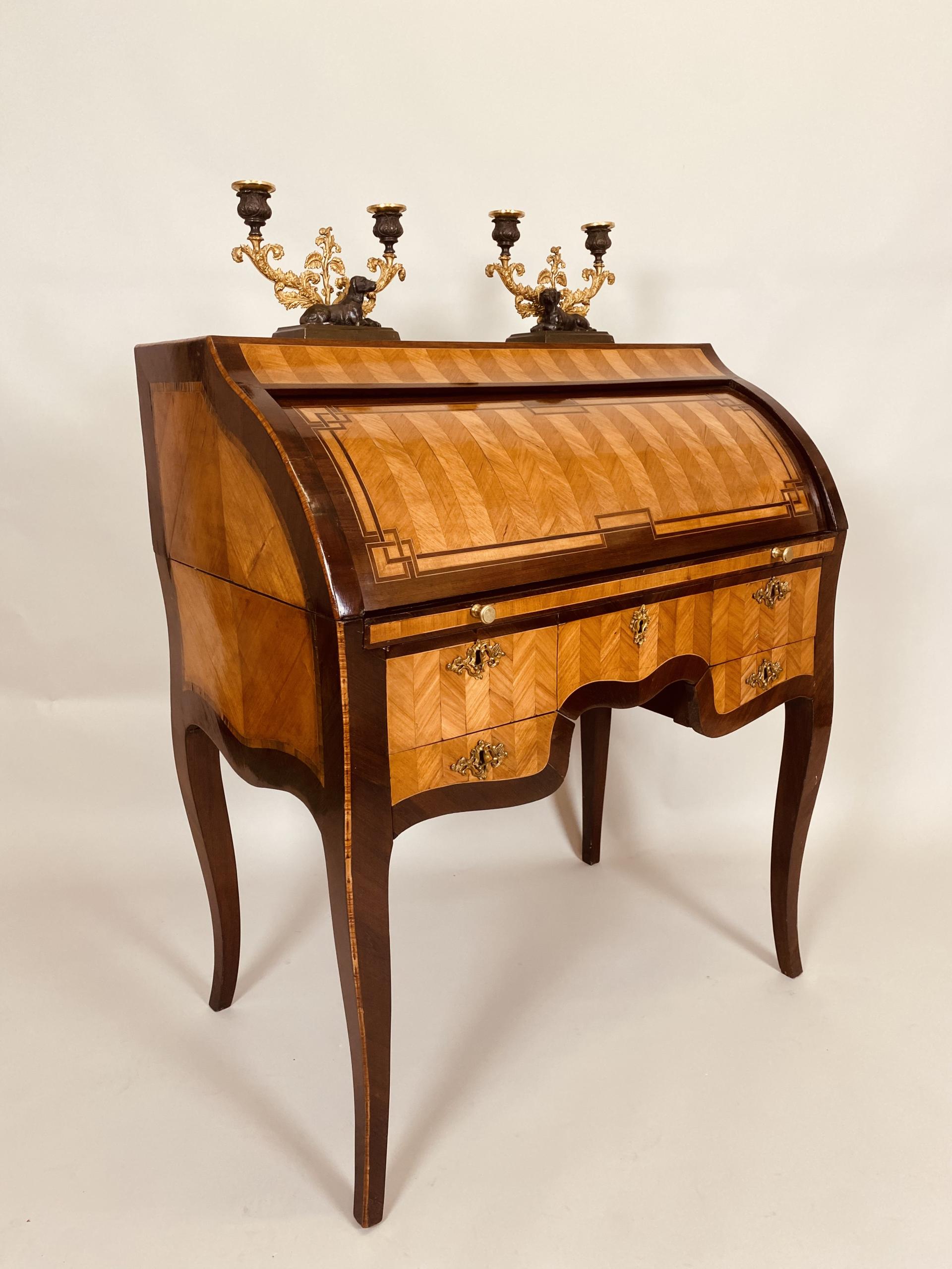 Louis Seize dames bureau.