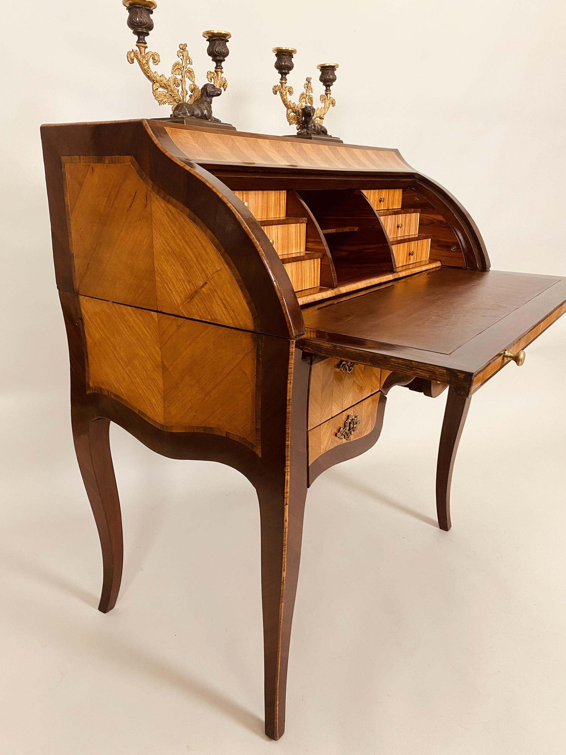 Louis Seize dames bureau.