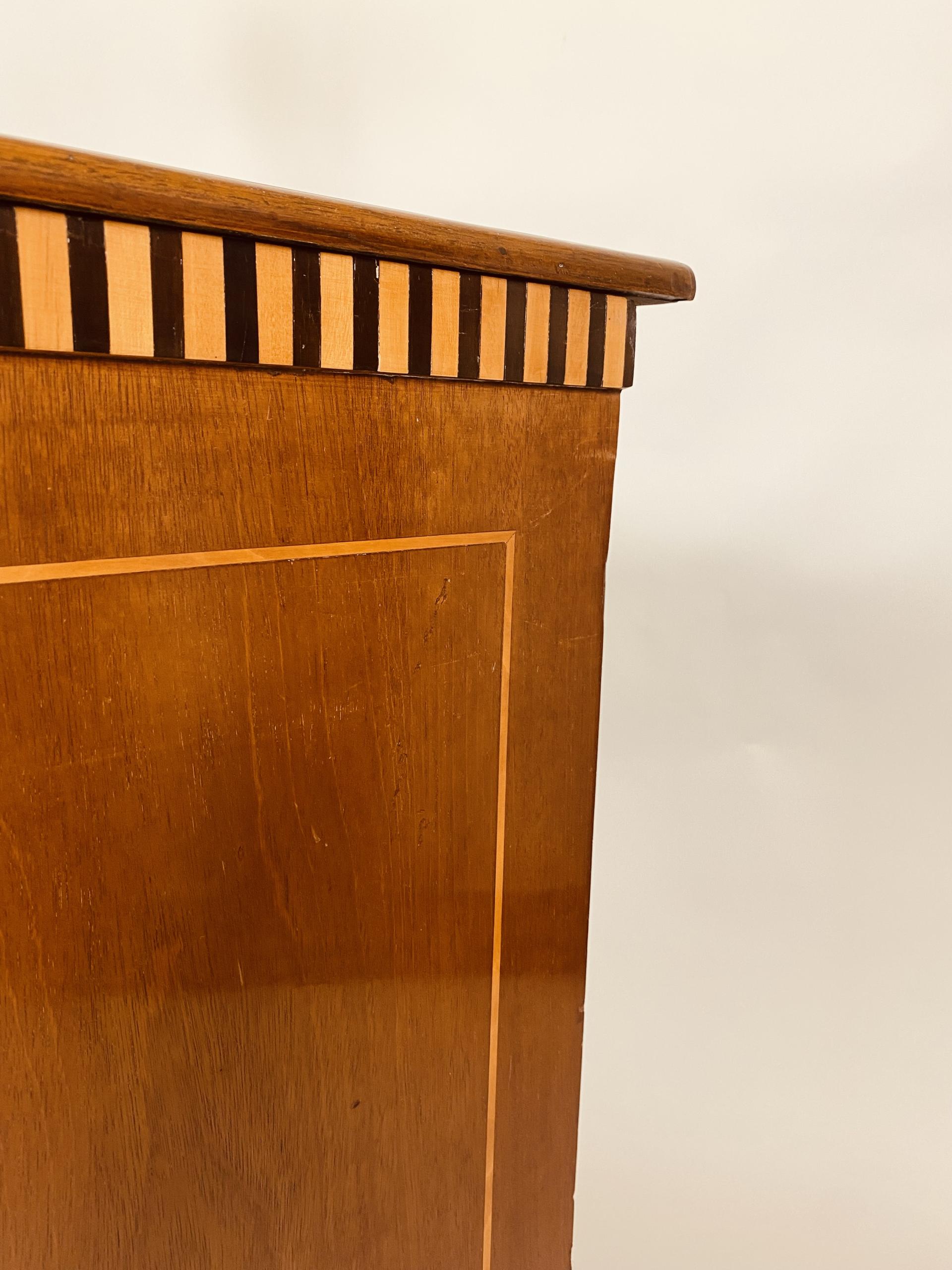 Louis Seize ladenkast | Commode.
