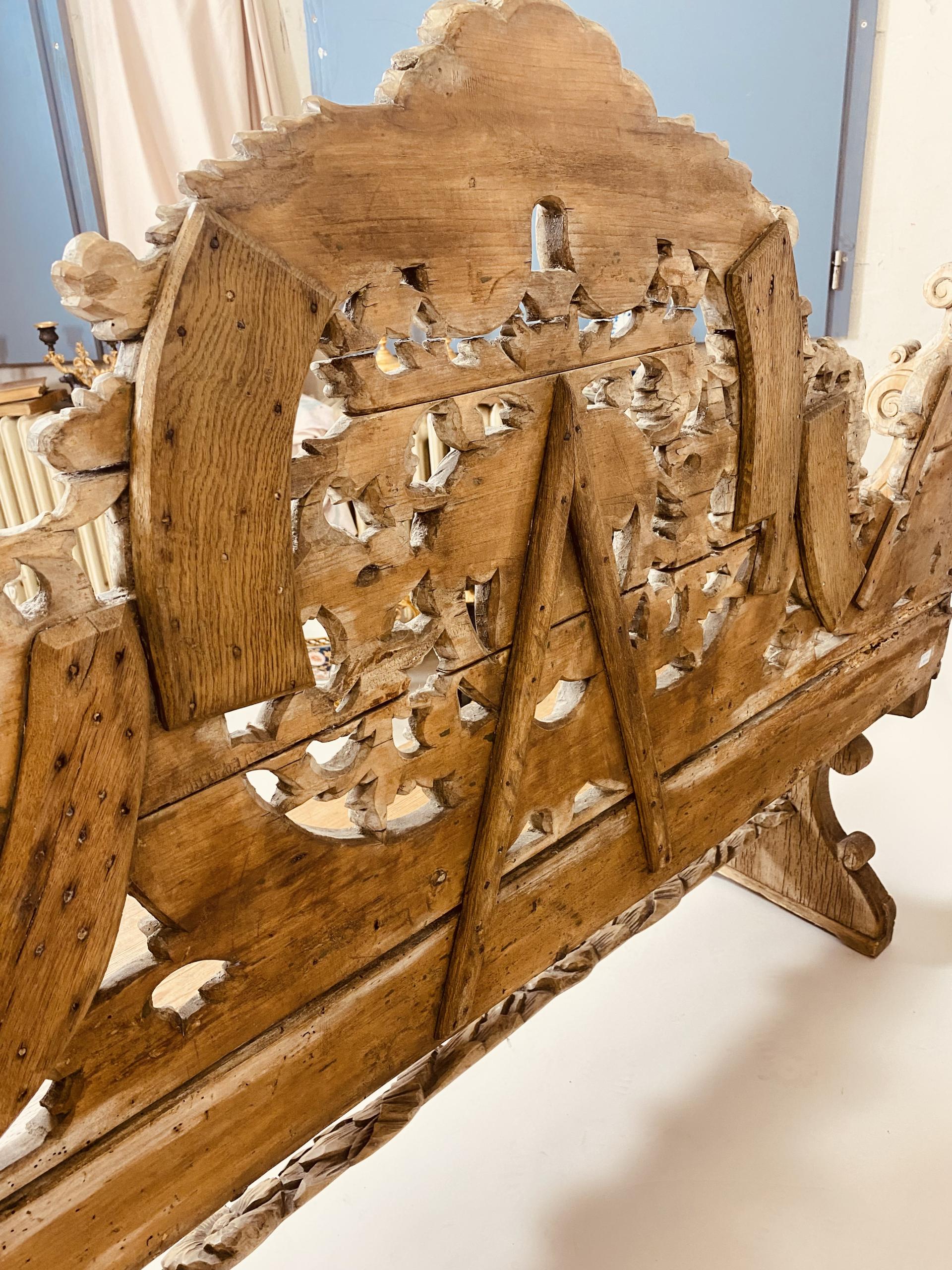 Amsterdamse houten halbank 18e eeuw.