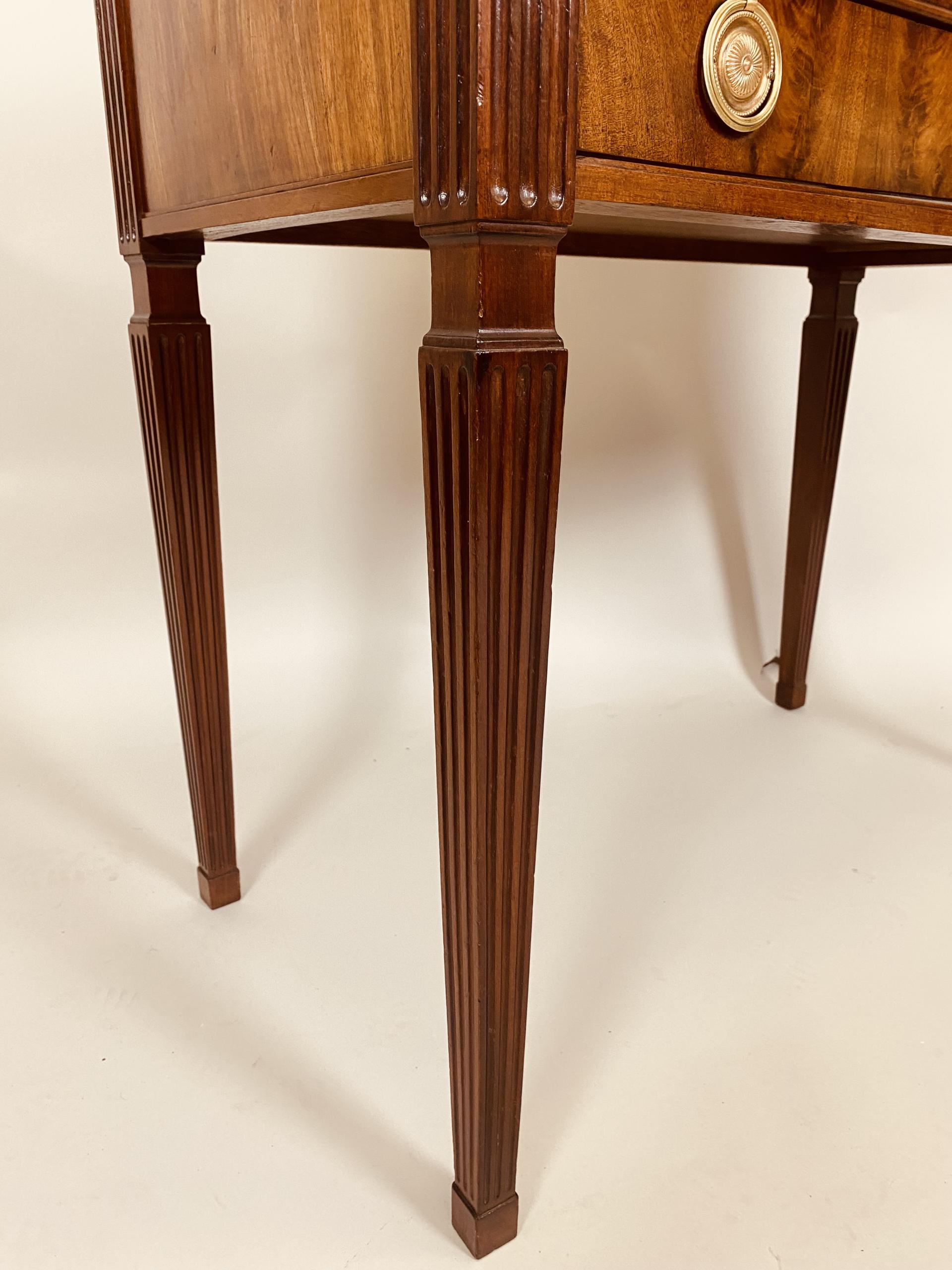 Antieke Louis Seize toilettafel.