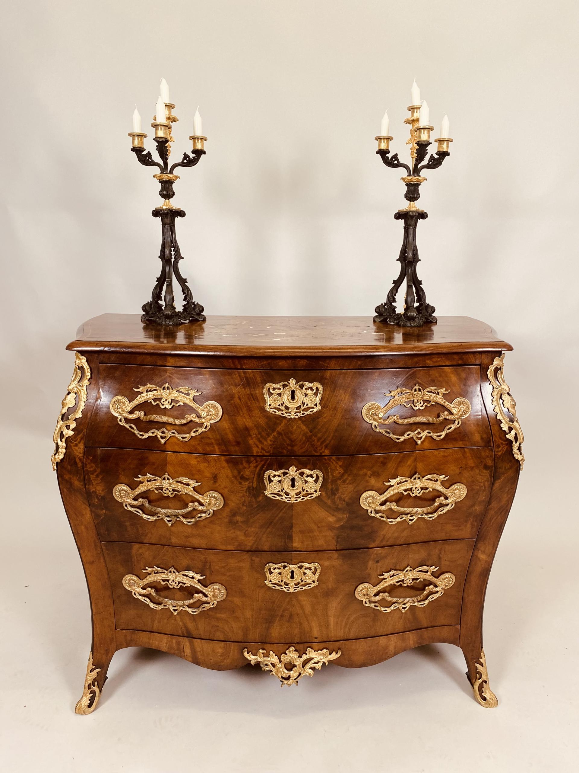 Hollandse antieke commode.