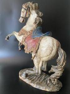 Stel hout gesneden paarden (2x).