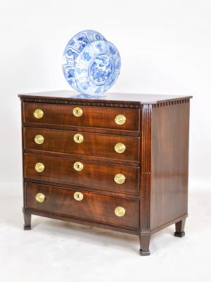 Louis Seize commode